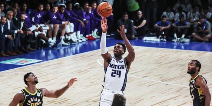  福克斯关键球国王加时险胜步行者保留附加赛希望